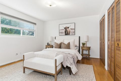 Photo 20 at 21 Bridlewood Boulevard, Sullivan, Toronto