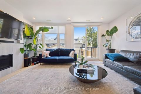 Photo 10 at 814 Coxwell Avenue, East York, Toronto