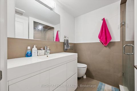 Photo 25 at 814 Coxwell Avenue, East York, Toronto