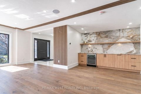 Photo 5 at 29 Blaketon Road, City Centre West, Toronto