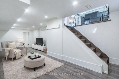 Photo 24 at 29 Blaketon Road, City Centre West, Toronto