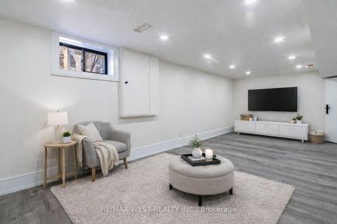 Photo 25 at 29 Blaketon Road, City Centre West, Toronto