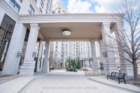 Photo 3 at 615 - 9255 Jane Street, Maple, Vaughan