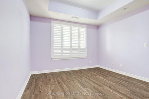 Photo 14 at 615 - 9255 Jane Street, Maple, Vaughan