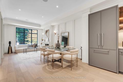 Photo 4 at 105 Rumsey Road, Leaside, Toronto