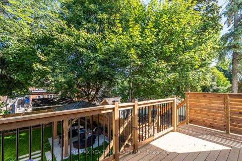 Photo 37 at 105 Rumsey Road, Leaside, Toronto