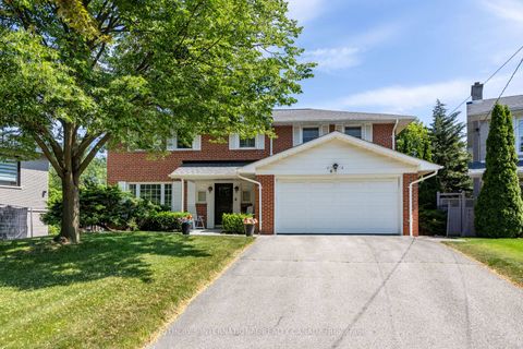 Photo 0 at 4 Welbrooke Place, City Centre West, Toronto