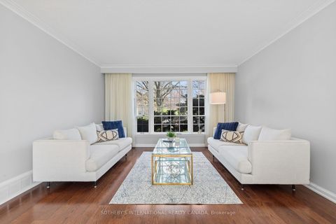 Photo 6 at 4 Welbrooke Place, City Centre West, Toronto