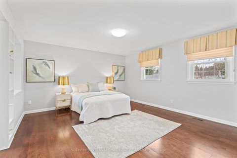 Photo 15 at 4 Welbrooke Place, City Centre West, Toronto