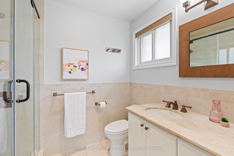 Photo 17 at 4 Welbrooke Place, City Centre West, Toronto