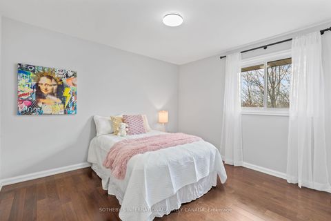 Photo 19 at 4 Welbrooke Place, City Centre West, Toronto