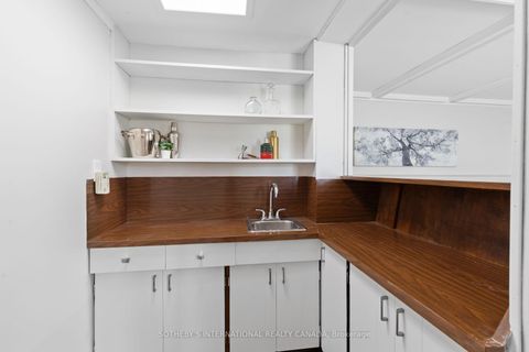 Photo 25 at 4 Welbrooke Place, City Centre West, Toronto