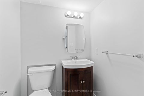 Photo 28 at 4 Welbrooke Place, City Centre West, Toronto