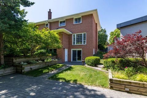 Photo 29 at 4 Welbrooke Place, City Centre West, Toronto