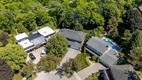 Photo 33 at 4 Welbrooke Place, City Centre West, Toronto