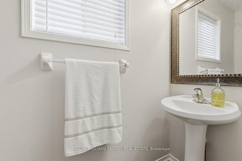 Photo 13 at 1428 Coldstream Drive, Taunton, Oshawa