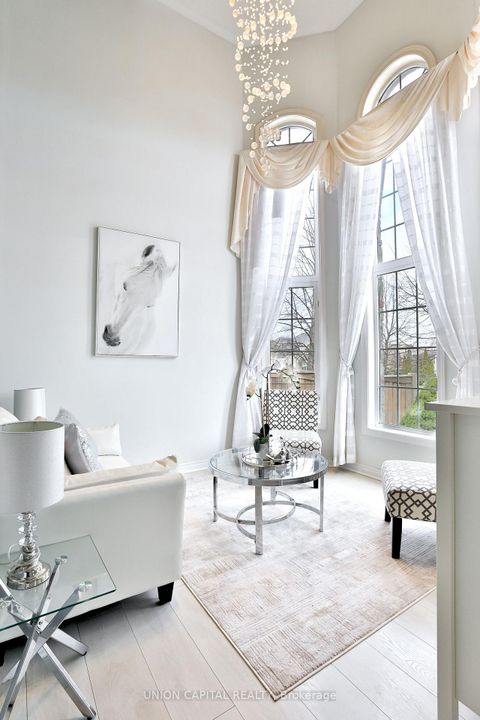 Photo 7 at 81 Ten Oaks Boulevard, Patterson, Vaughan