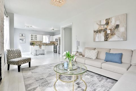 Photo 13 at 81 Ten Oaks Boulevard, Patterson, Vaughan