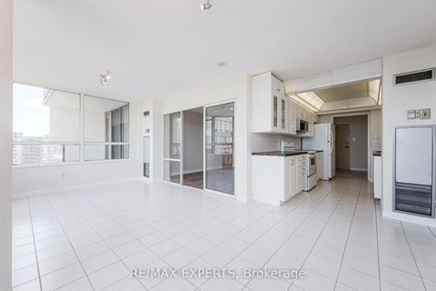 Photo 13 at 1506 - 7 Townsgate Drive, Yorkhill, Vaughan