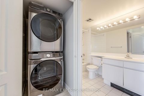 Photo 24 at 1506 - 7 Townsgate Drive, Yorkhill, Vaughan