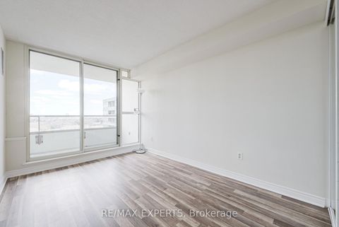 Photo 26 at 1506 - 7 Townsgate Drive, Yorkhill, Vaughan