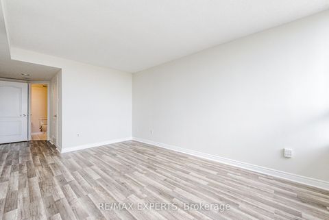 Photo 34 at 1506 - 7 Townsgate Drive, Yorkhill, Vaughan