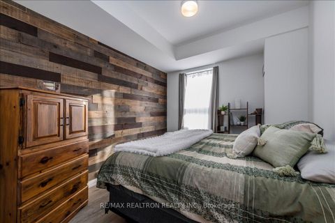 Photo 13 at 224 - 430 Essa Road, Holly, Barrie