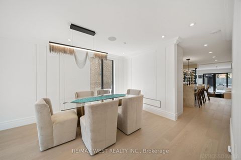 Photo 2 at 238 Melrose Avenue N, Lawrence Park North, Toronto