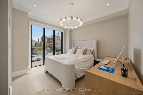 Photo 22 at 238 Melrose Avenue N, Lawrence Park North, Toronto