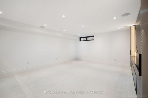 Photo 30 at 238 Melrose Avenue N, Lawrence Park North, Toronto