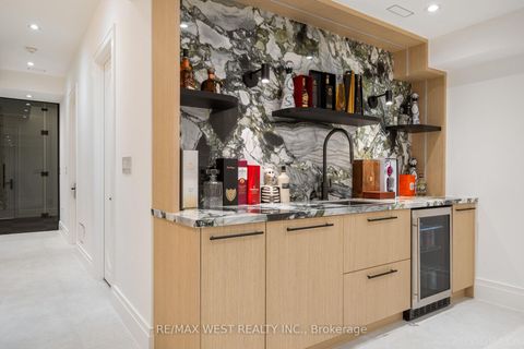 Photo 33 at 238 Melrose Avenue N, Lawrence Park North, Toronto