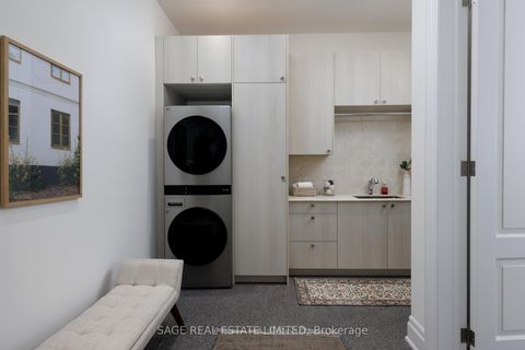 Photo 13 at 42 Winterlude Court, Kleinburg, Vaughan