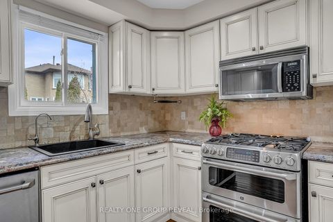 Photo 12 at 556 Rainy Day Drive, Woodlands, Pickering