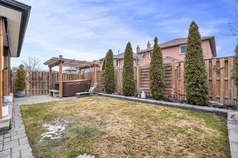 Photo 40 at 556 Rainy Day Drive, Woodlands, Pickering