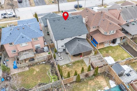 Photo 43 at 556 Rainy Day Drive, Woodlands, Pickering