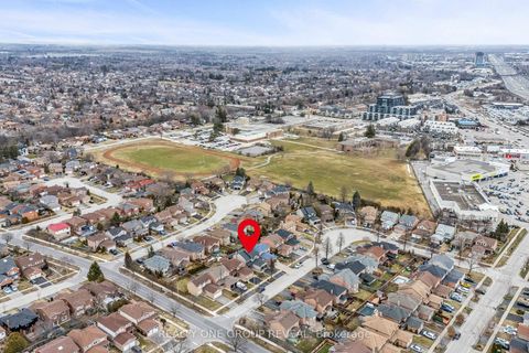 Photo 45 at 556 Rainy Day Drive, Woodlands, Pickering