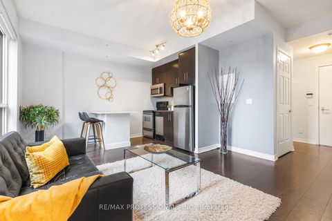Photo 6 at 723 - 15 James Finlay Way, CFB, Toronto