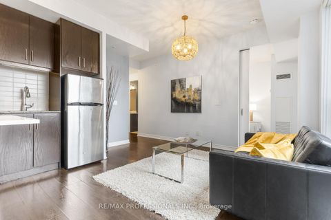Photo 8 at 723 - 15 James Finlay Way, CFB, Toronto