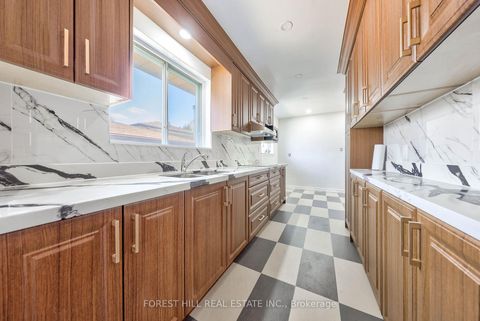 Photo 6 at 63 Hopperton Drive, Windfields, Toronto