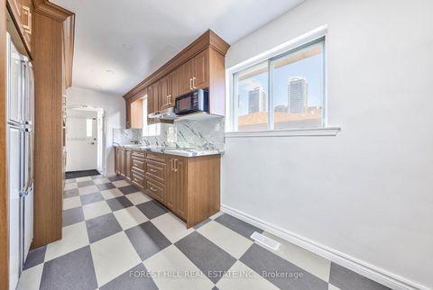 Photo 9 at 63 Hopperton Drive, Windfields, Toronto