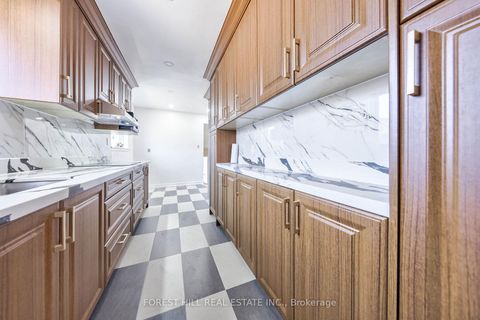 Photo 12 at 63 Hopperton Drive, Windfields, Toronto