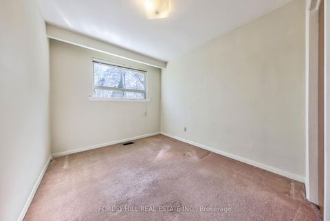 Photo 20 at 63 Hopperton Drive, Windfields, Toronto