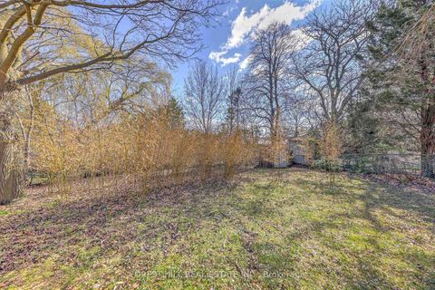 Photo 27 at 63 Hopperton Drive, Windfields, Toronto