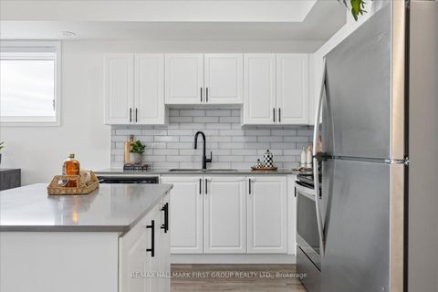 Photo 11 at 224 - 1460 Whites Road, Woodlands, Pickering