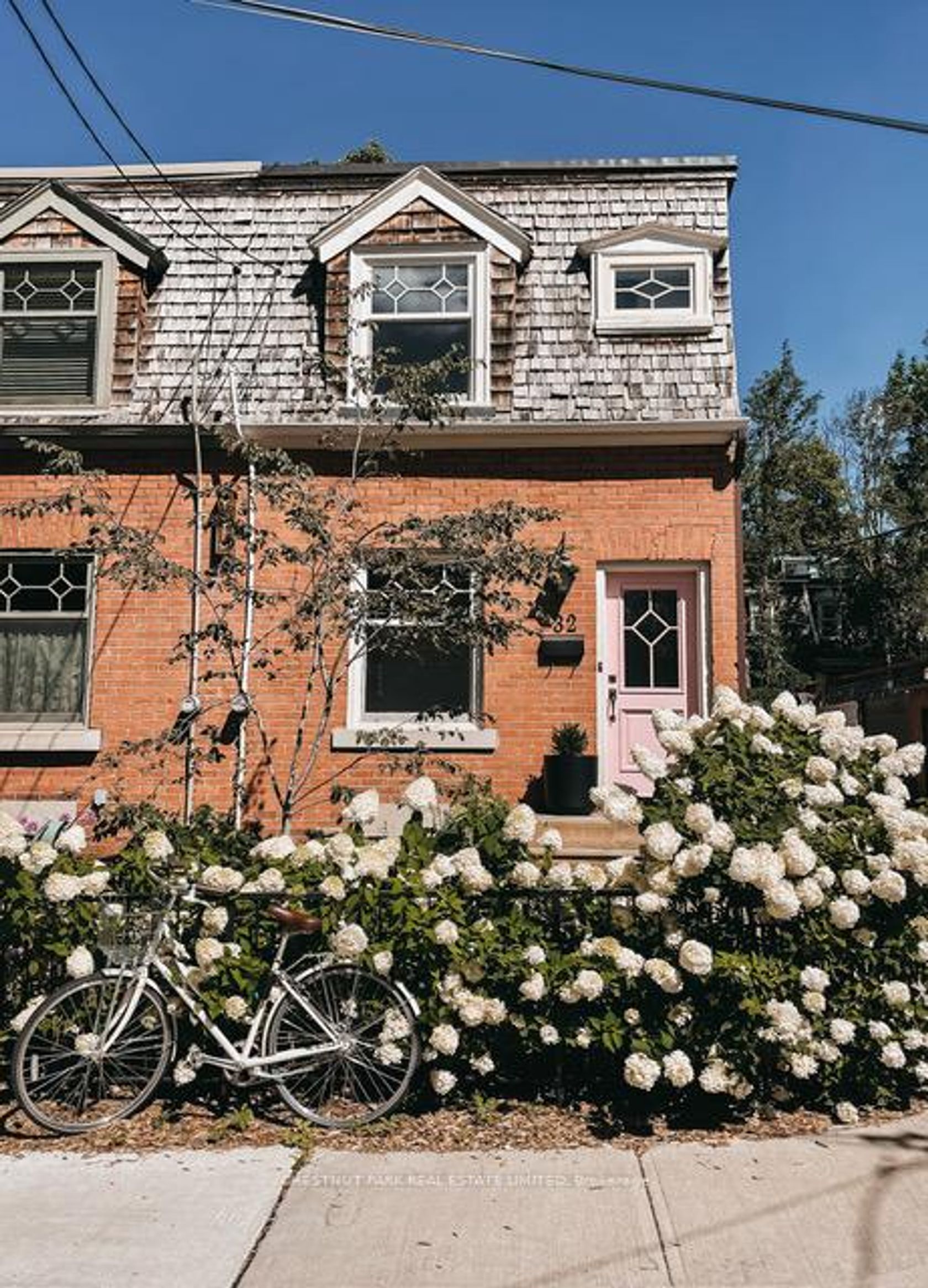 32 Sackville Place, South St. James Town, Toronto photo 8