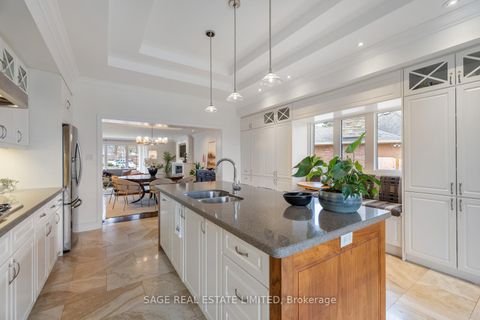 Photo 16 at 31 Ashwood Crescent, Rosethorn, Toronto