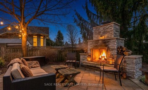 Photo 44 at 31 Ashwood Crescent, Rosethorn, Toronto