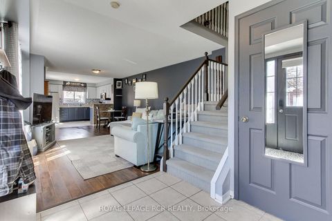 Photo 9 at 74 Drake Drive, Painswick South, Barrie