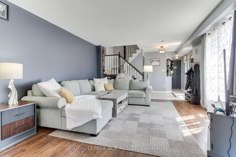 Photo 13 at 74 Drake Drive, Painswick South, Barrie