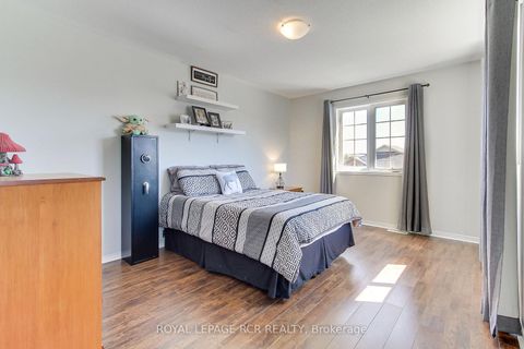 Photo 25 at 74 Drake Drive, Painswick South, Barrie